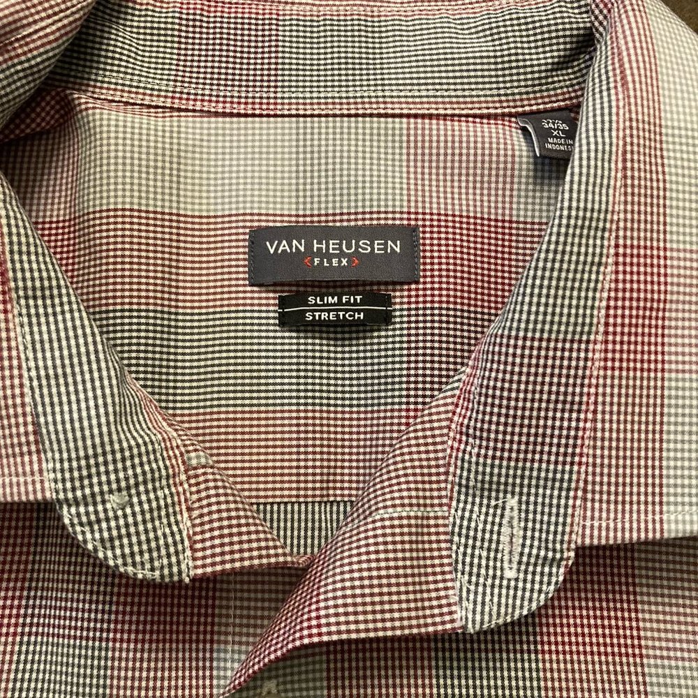 Men Van Heusen Plaid Dress Shirt